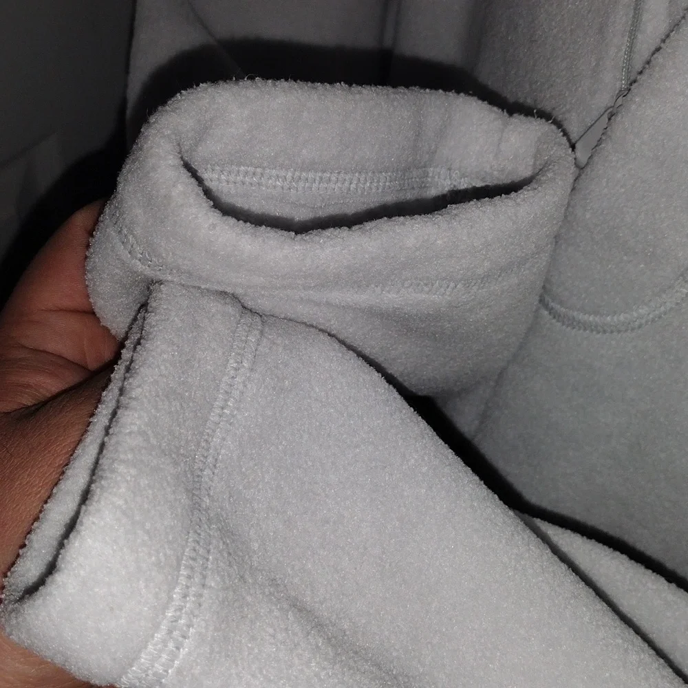 Nike pullover sweater ❄️☃️ - Picture 11 of 11